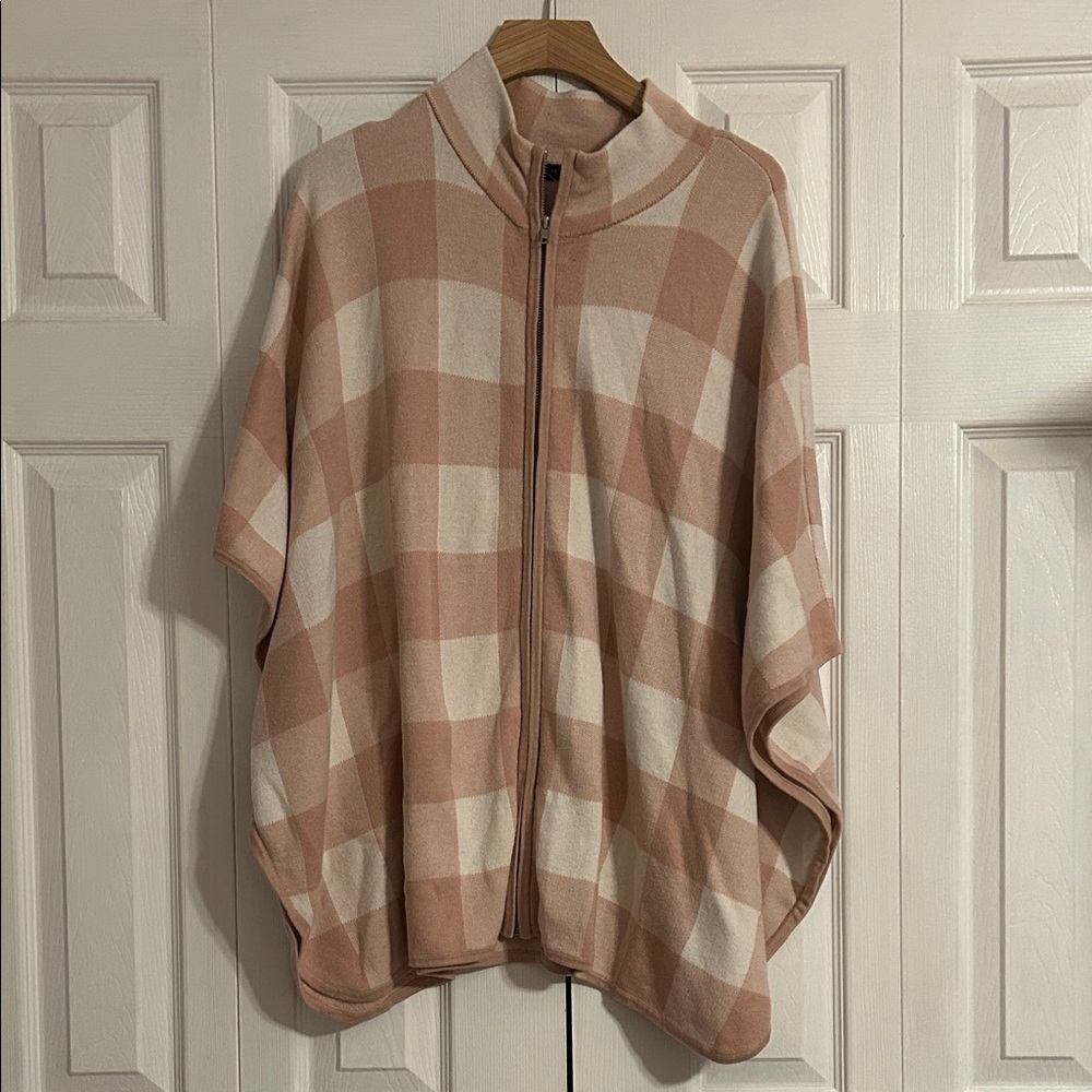 Preswick & Moore Soft Pink Knit Poncho